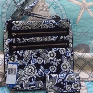 Vera Bradley snow lotus set